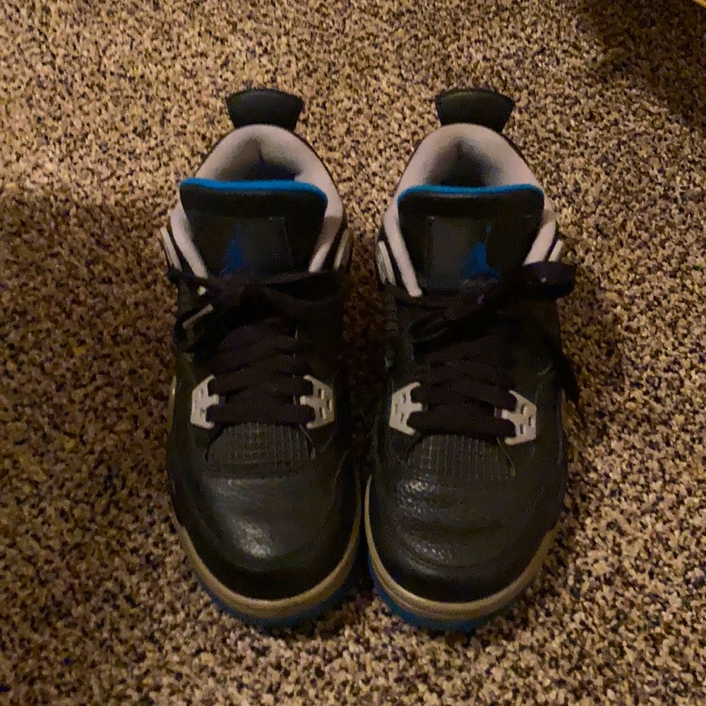Jordan 4